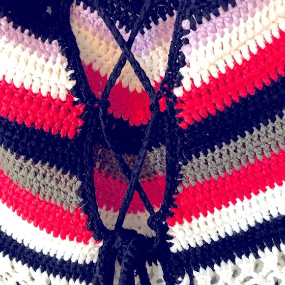 Up for grabs is a cute crochet top size small🦋 - Picture 3 of 4